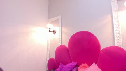 Snapshot of bonniie_22 chatting on October 2, 2:22 pm Bonnie online show from October 2, 2:22 pm