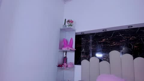 Snapshot of bonniie_22 chatting on September 20, 3:54 pm Bonnie online show from September 20, 3:54 pm