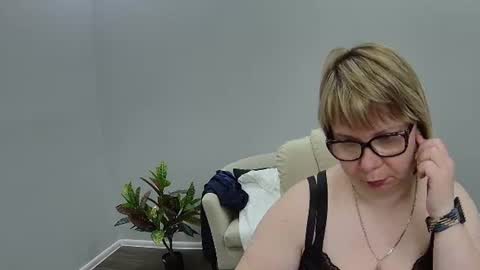 bonnnyboobsy online show from July 18, 7:05 pm