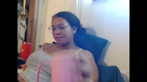 Snapshot of bonvivantb chatting on September 8, 2:49 pm Queen Bon Vivantt online show from September 8, 2:49 pm