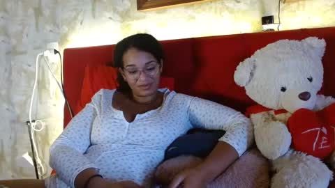 Snapshot of bonvivantb chatting on February 12, 2:00 pm Queen Bon Vivantt online show from February 12, 2:00 pm