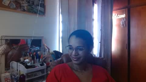 Snapshot of bonvivantb chatting on March 7, 3:39 pm Queen Bon Vivantt online show from March 7, 3:39 pm