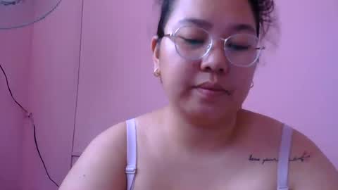 MommyMarie-Singlemom of 2. online show from July 21, 4:35 am