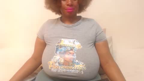 Snapshot of boobyqueen24 chatting on February 26, 6:47 pm boobyqueen online show from February 26, 6:47 pm