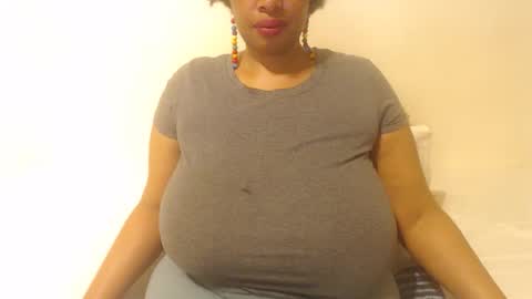 Snapshot of boobyqueen24 chatting on September 15, 6:59 pm boobyqueen online show from September 15, 6:59 pm