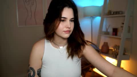 Snapshot of boobyybliss chatting on October 16, 8:39 am boobyybliss online show from October 16, 8:39 am