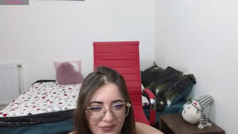 Snapshot of boom_lora chatting on December 14, 5:29 am Boom Lora online show from December 14, 5:29 am