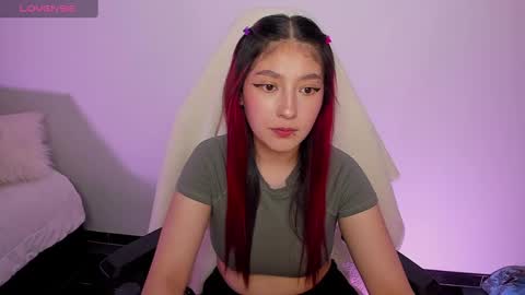 Snapshot of boonie_girl chatting on December 9, 4:34 am Booniee online show from December 9, 4:34 am