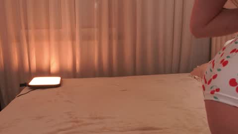 Snapshot of boootyfrytti chatting on September 15, 8:38 pm boootyfrytti online show from September 15, 8:38 pm