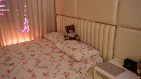 boootyfrytti online show from February 14, 8:11 pm