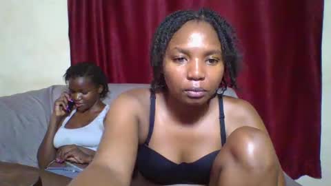 bootie_caramel online show from March 4, 4:20 pm