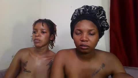 bootie_caramel online show from May 4, 2:59 am