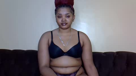 Snapshot of bootieshakess chatting on January 20, 1:39 am bootieshakess online show from January 20, 1:39 am