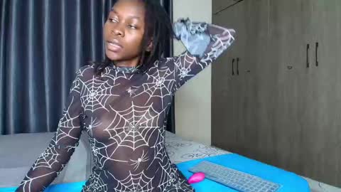 Heather online show from January 30, 3:33 am