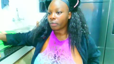 vee online show from January 19, 8:30 pm