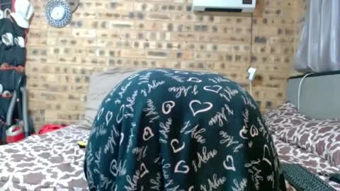 bootytwerkxxx online show from June 29, 5:25 am