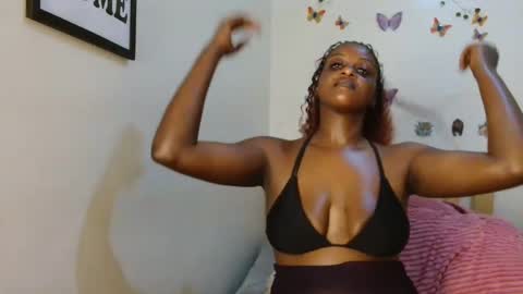 Snapshot of brailey65 chatting on October 19, 5:53 am brailey online show from October 19, 5:53 am