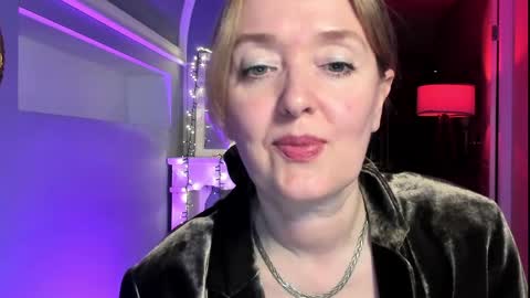 I see you X-twitter its braingirl online show from May 20, 3:42 pm