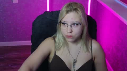 Belle  online show from January 9, 2:54 am