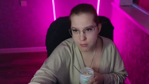 Belle  online show from February 9, 2:06 am