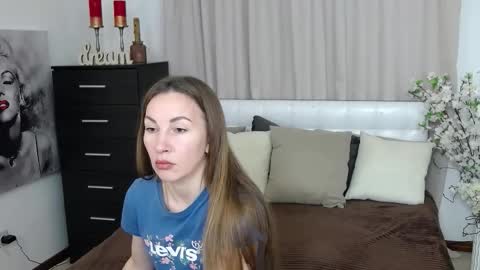 Brandy Gem online show from March 29, 1:32 pm