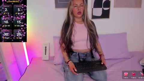 Snapshot of brandy_sweet_ chatting on October 16, 3:36 pm BRANDY online show from October 16, 3:36 pm