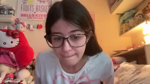 brattymaddy1998 online show from July 28, 2:24 pm
