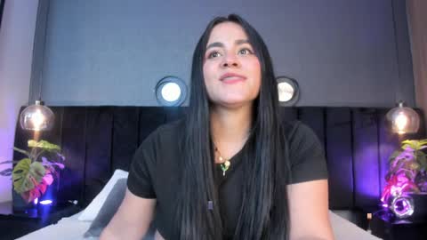   online show from April 8, 3:19 am