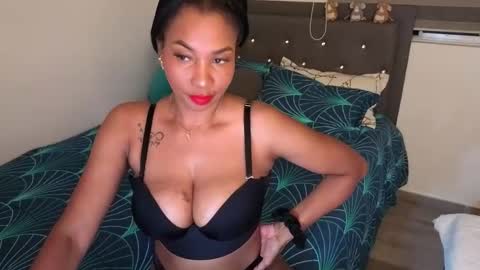 Snapshot of brendagiillsex chatting on October 21, 10:58 pm Zafira online show from October 21, 10:58 pm