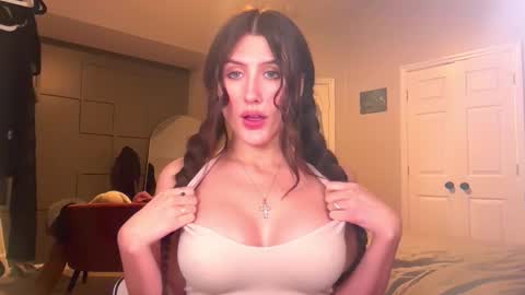 Brianna3 online show from December 18, 7:24 am