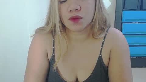 Briana online show from June 18, 12:56 am
