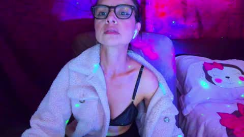 Brianna garnerr online show from June 18, 9:14 am