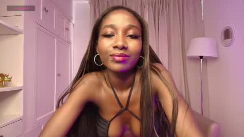 Snapshot of brianna_styles chatting on September 23, 1:53 pm brianna_styles online show from September 23, 1:53 pm