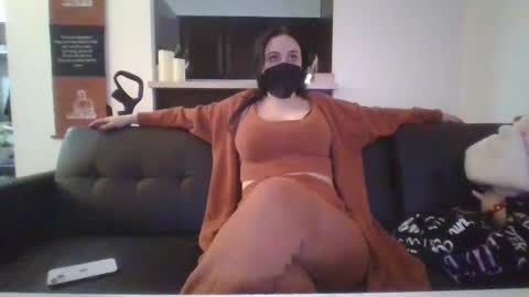 Snapshot of briannabills chatting on February 21, 3:12 am Brianna Bills online show from February 21, 3:12 am