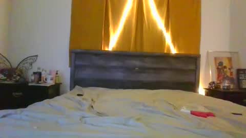 Snapshot of briannabills chatting on February 13, 4:00 am Brianna Bills online show from February 13, 4:00 am