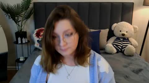 briarwynn online show from December 3, 10:45 pm