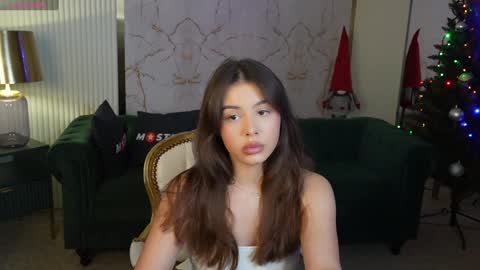 Snapshot of bright_diamonds_054 chatting on December 11, 11:54 pm Diamonds Girls online show from December 11, 11:54 pm