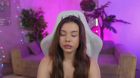 Snapshot of bright_diamonds_054 chatting on February 3, 11:26 pm Diamonds Girls online show from February 3, 11:26 pm