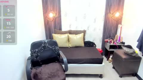 Snapshot of brigittemiller chatting on February 19, 4:11 pm BRIGITTE online show from February 19, 4:11 pm