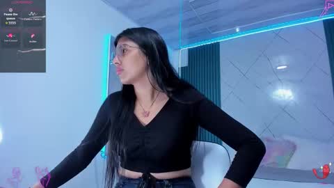 briseida_white online show from November 3, 1:37 pm