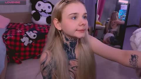 Britney online show from February 27, 3:50 am