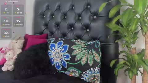 Snapshot of britney_rose13 chatting on October 3, 5:56 am britney rose online show from October 3, 5:56 am