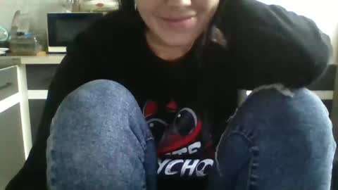 Snapshot of britneyamy chatting on December 20, 1:54 pm Britney online show from December 20, 1:54 pm