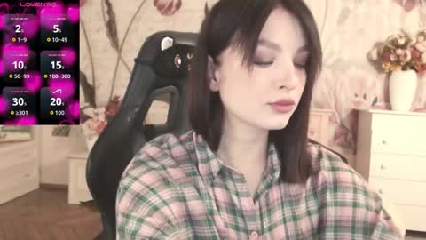 Snapshot of britneybarker chatting on September 29, 1:22 am britneybarker online show from September 29, 1:22 am