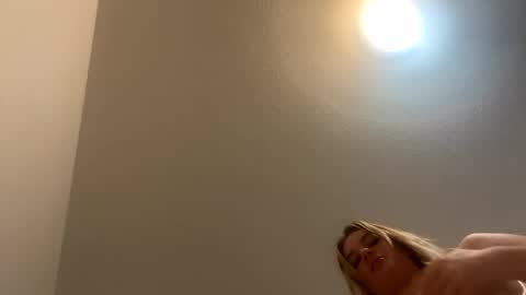 britneycherry08 online show from March 11, 3:44 am