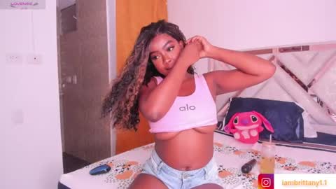 brittany 25 years old  happy as a worm  online show from June 12, 6:10 am