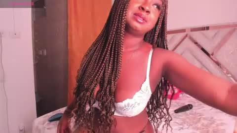 brittany 25 years old  happy as a worm  online show from June 19, 6:06 am