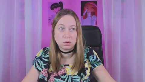 Brooke online show from February 8, 8:42 pm