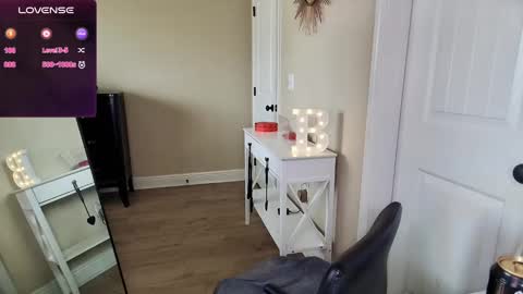 brookebee online show from December 15, 8:04 pm