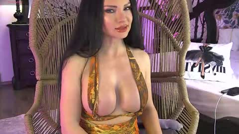 Snapshot of brookeember chatting on March 8, 12:28 pm Ember online show from March 8, 12:28 pm